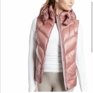 Athleta lofty down vest size S